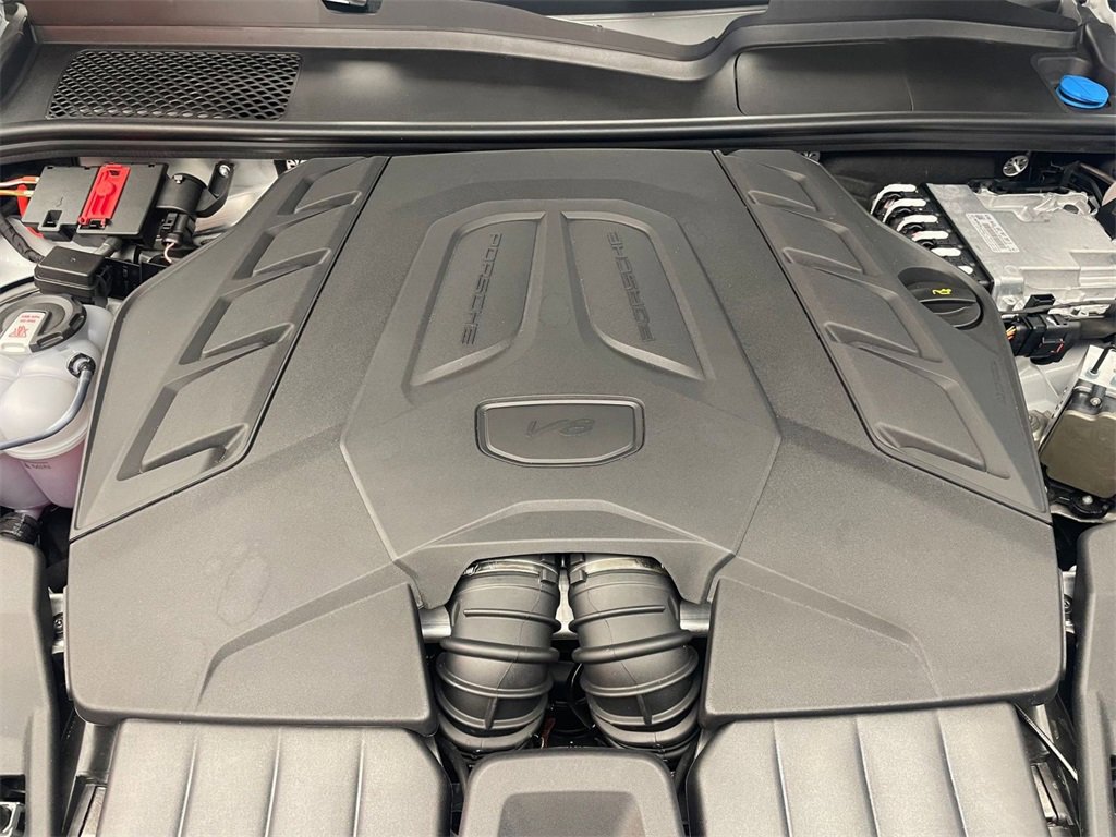 Used 2026 Porsche Cayenne S image 19