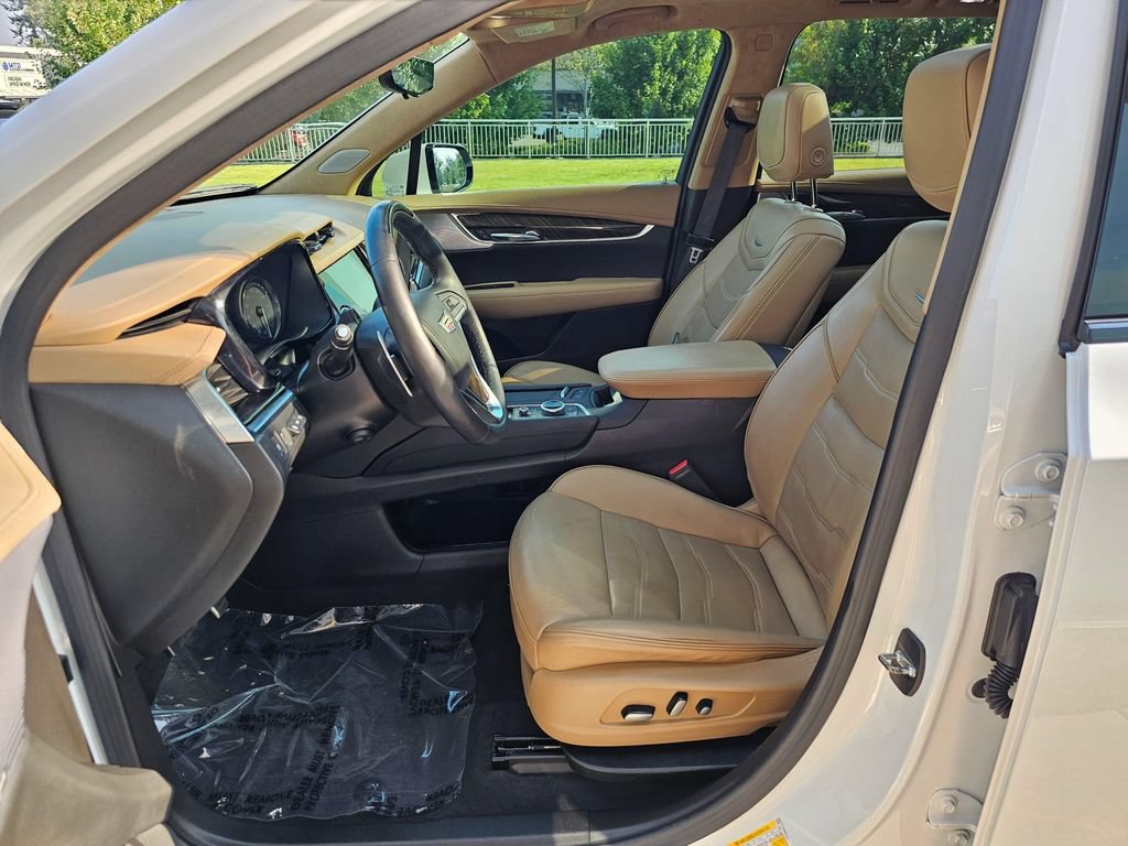 Certified 2023 Cadillac XT6 Sport w/ Platinum Package AWD/4WD image 23