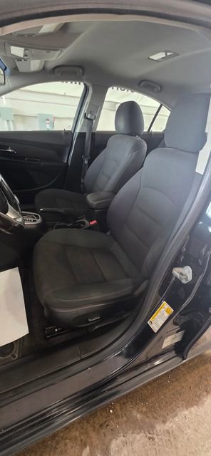 Used 2012 Chevrolet Cruze LT image 12