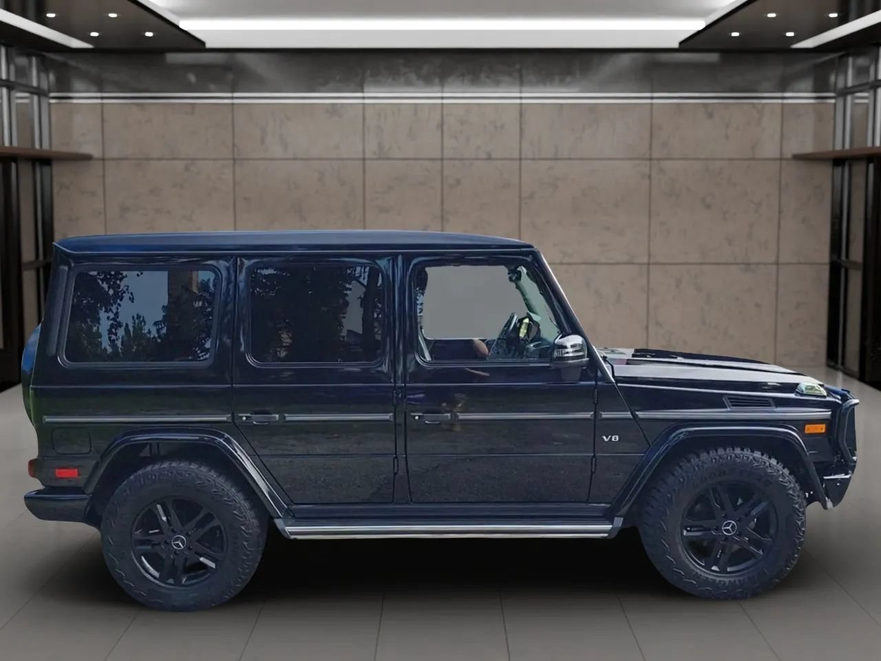 Used 2015 Mercedes-Benz G 550 image 4
