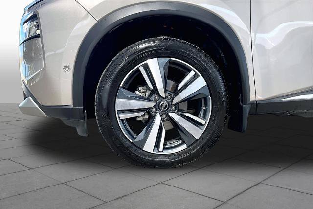 Certified 2023 Nissan Rogue Platinum w/ Platinum Premium Package AWD/4WD image 11