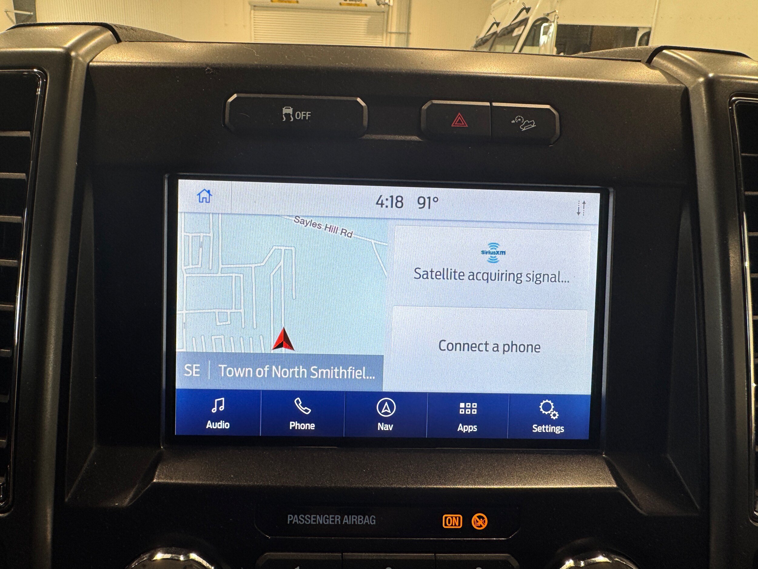 Used 2022 Ford F350 XLT w/ XLT Premium Package AWD/4WD image 17