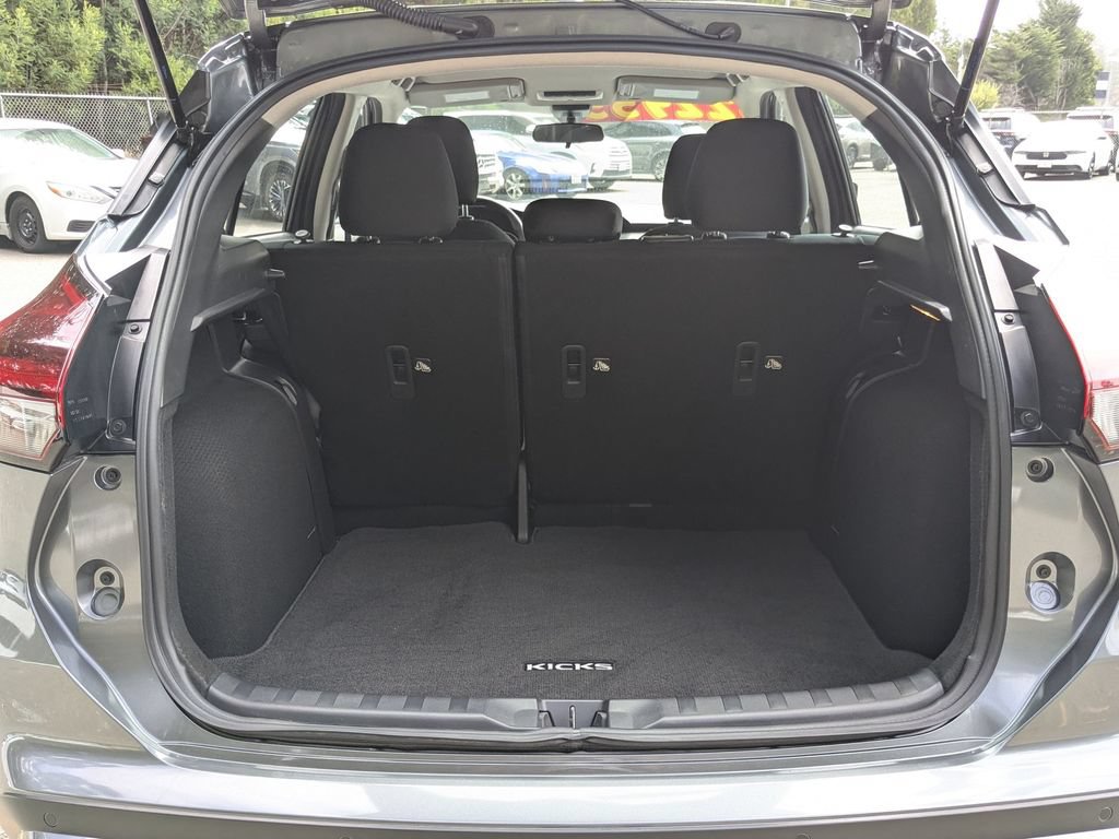 Used 2025 Nissan Kicks Play S FWD image 25