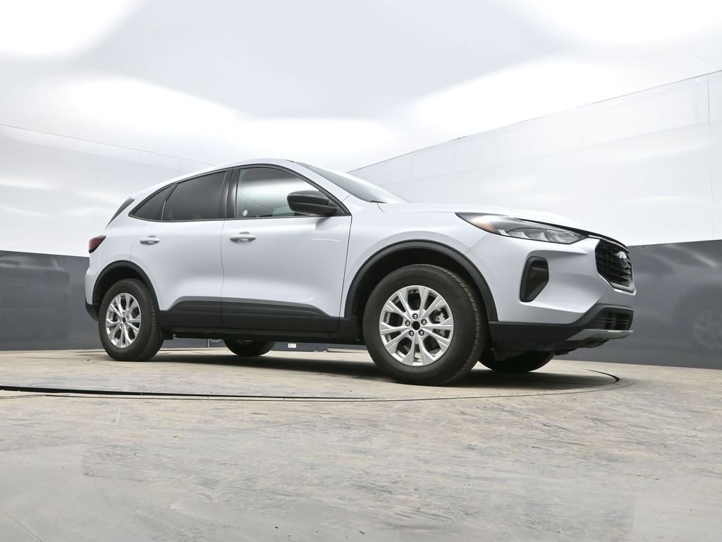 Used 2025 Ford Escape Active image 29