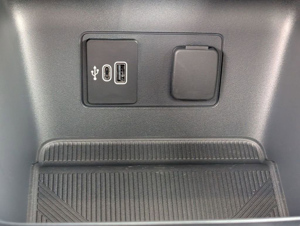 New 2026 Ford Explorer Active w/ Active Comfort Package image 39