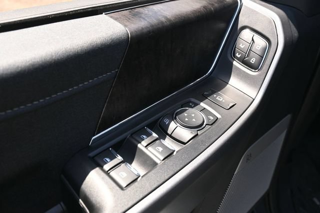 Certified 2025 Ford F450 Lariat w/ Lariat Ultimate Package AWD/4WD image 13
