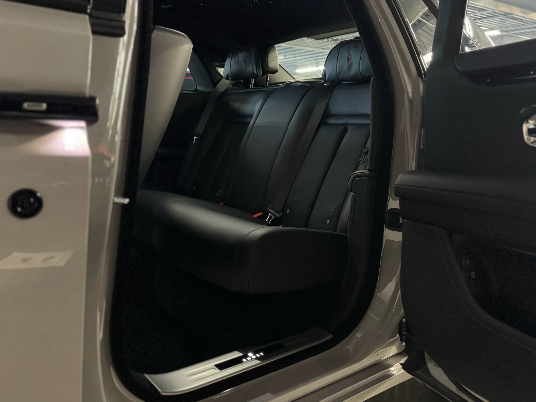 Used 2022 Rolls-Royce Ghost image 44