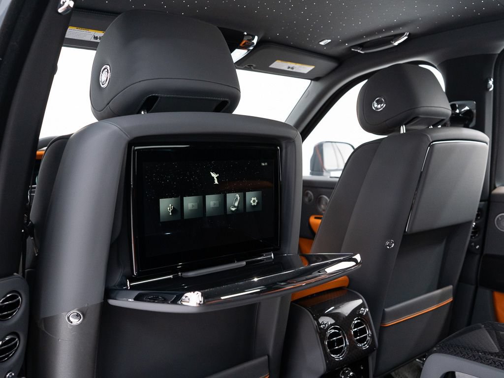 New 2027 Rolls-Royce Cullinan Black Badge AWD/4WD image 25