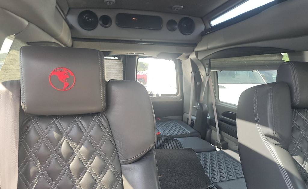 Used 2023 GMC Savana 2500 RWD image 15