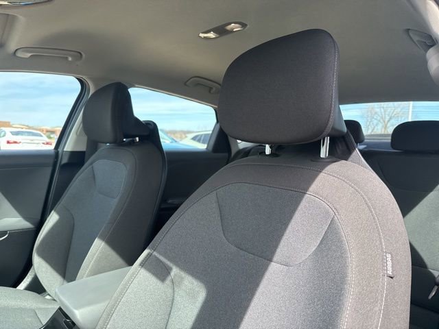 Used 2025 Kia K4 LXS image 13