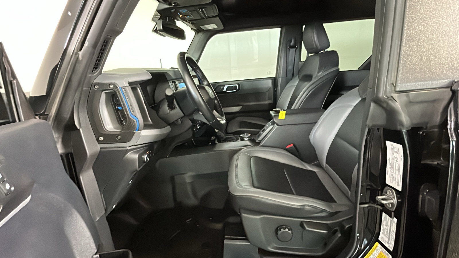 Used 2022 Ford Bronco Black Diamond w/ Sasquatch Package AWD/4WD image 11