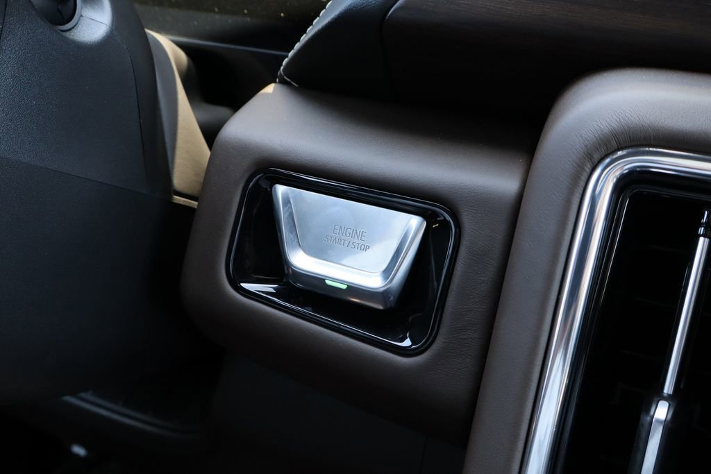 Used 2026 GMC Yukon Denali Ultimate image 19