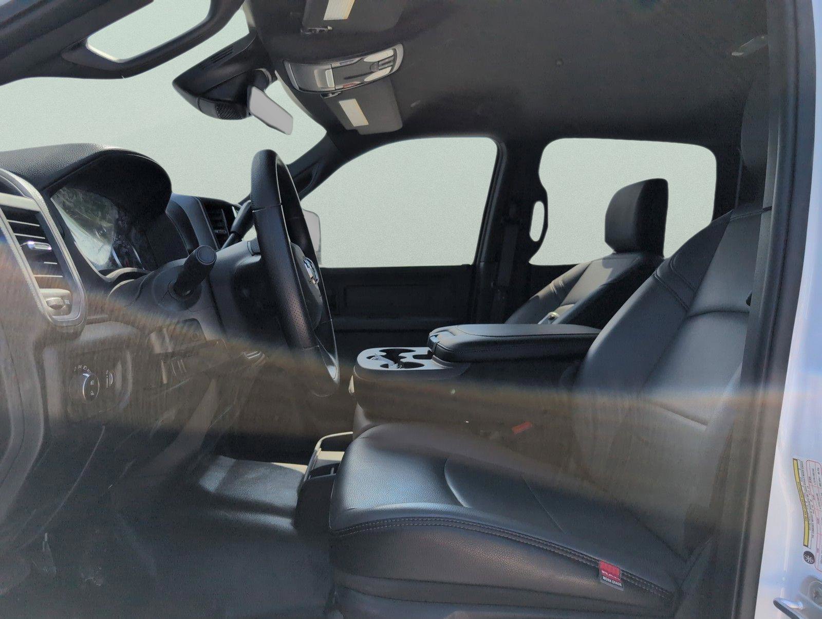 New 2025 RAM 3500 Tradesman image 28