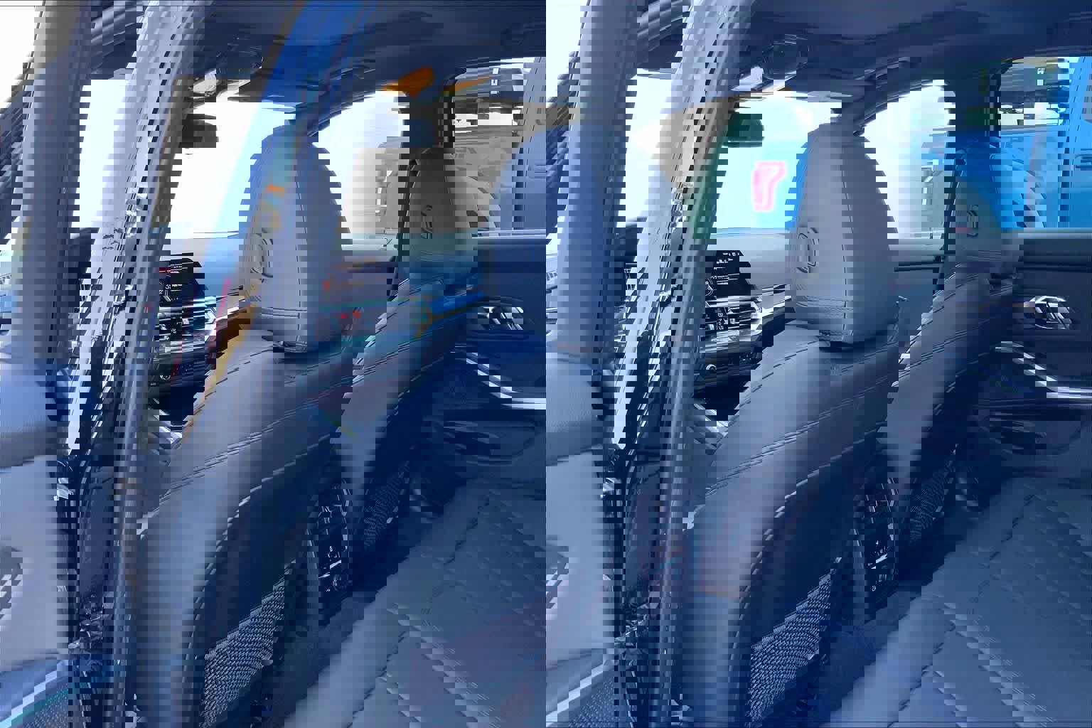 Used 2019 BMW 330i Sedan w/ Convenience Package RWD image 13