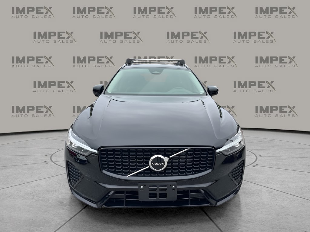 Used 2024 Volvo XC60 B5 Core AWD/4WD image 8