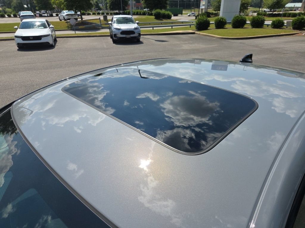 Used 2025 Honda Accord SE image 11