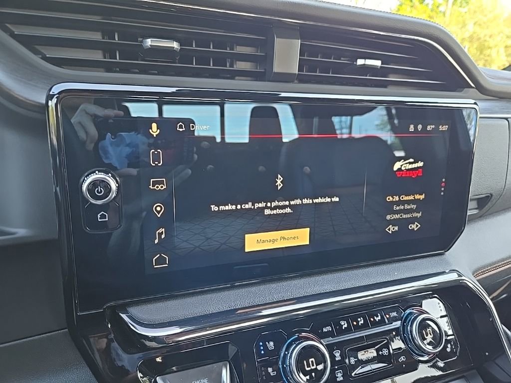 Used 2023 GMC Sierra 1500 AT4 w/ AT4 Premium Package AWD/4WD image 35