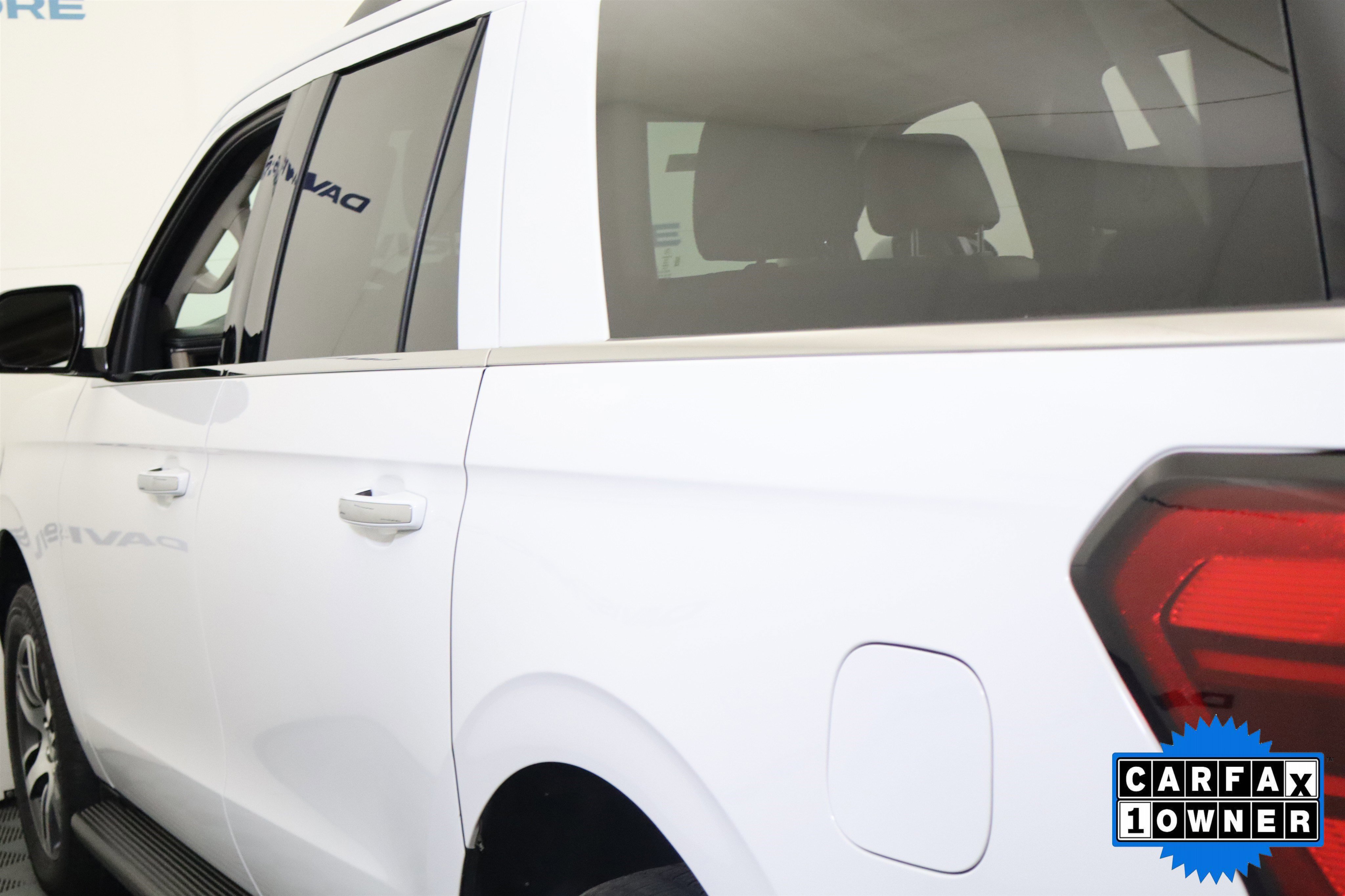 Used 2024 Ford Expedition Max Limited image 10