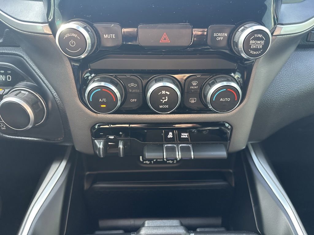 Used 2021 RAM 1500 Big Horn image 26