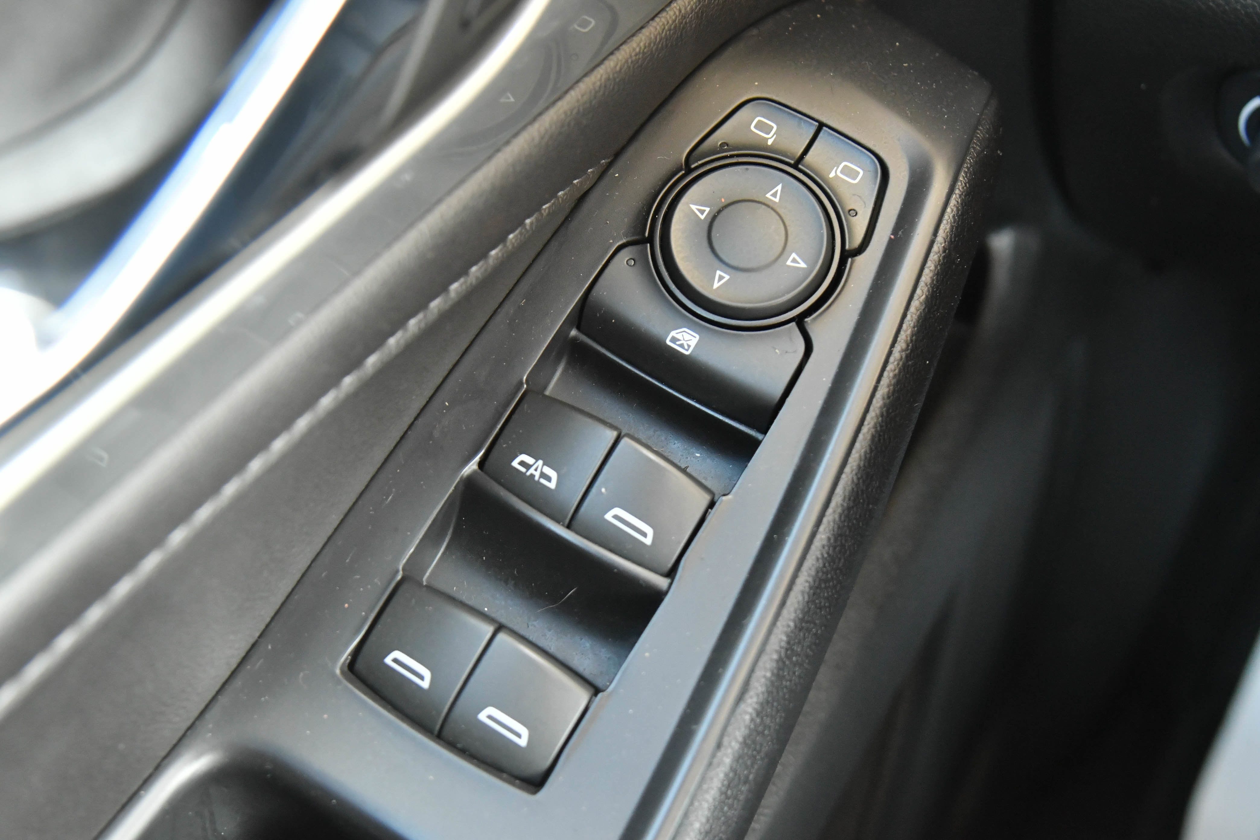 Used 2022 Chevrolet Traverse LT image 31