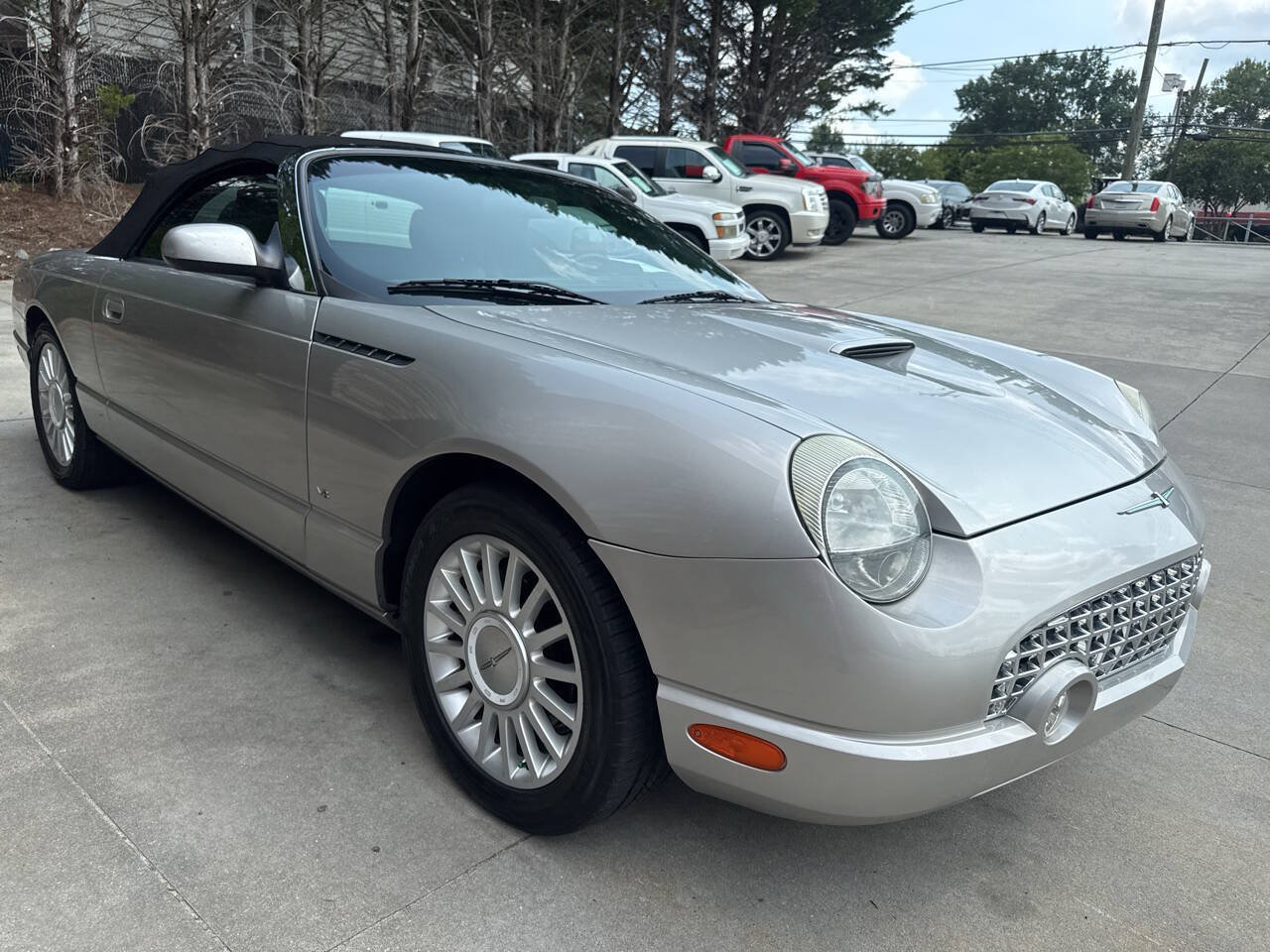 Used 2004 Ford Thunderbird RWD image 8
