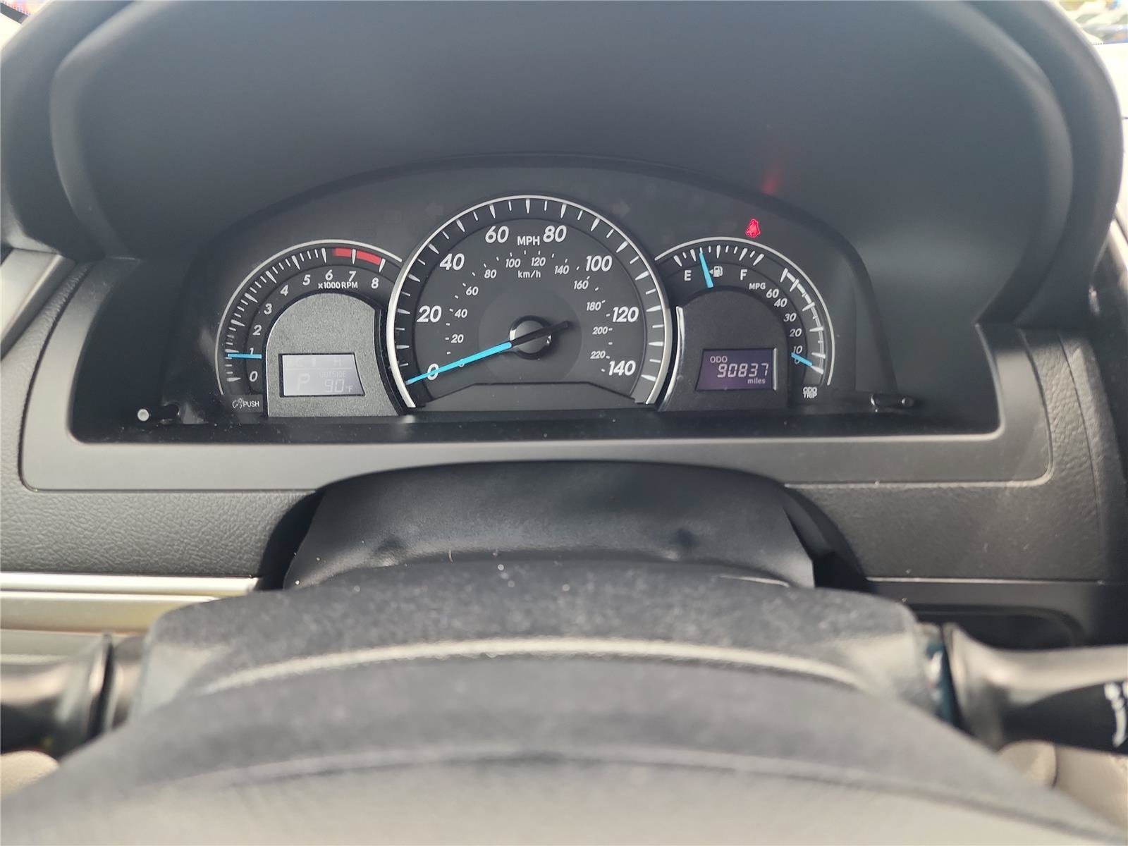Used 2012 Toyota Camry LE FWD image 25