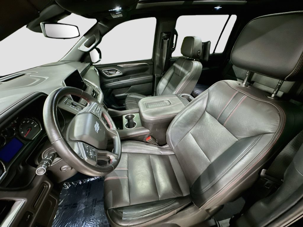 Used 2021 Chevrolet Suburban RST w/ Luxury Package AWD/4WD image 5