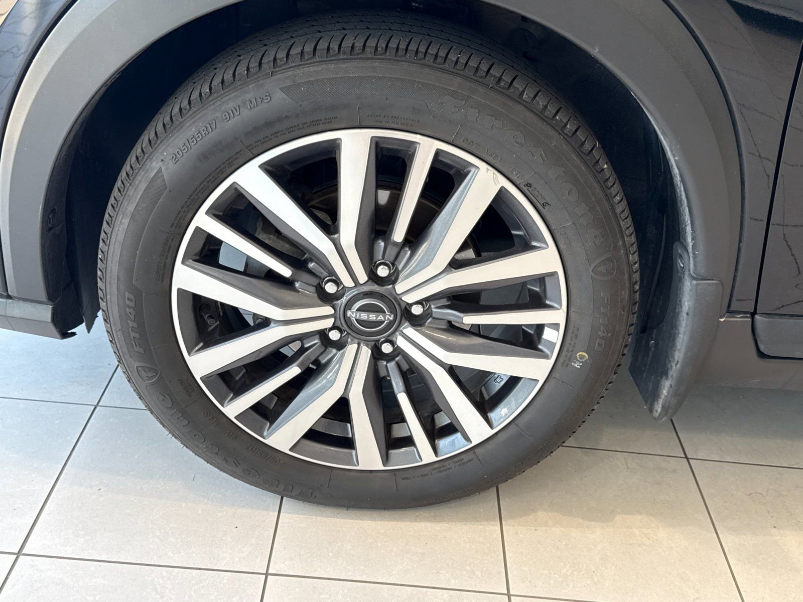 Used 2024 Nissan Kicks SV FWD image 14