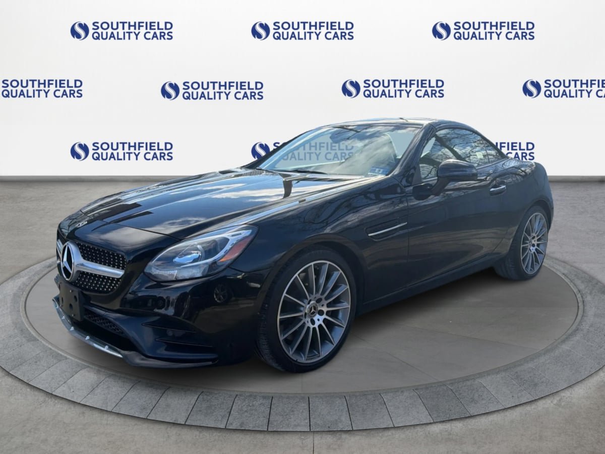 Used 2020 Mercedes-Benz SLC 300 w/ Premium Package image 2