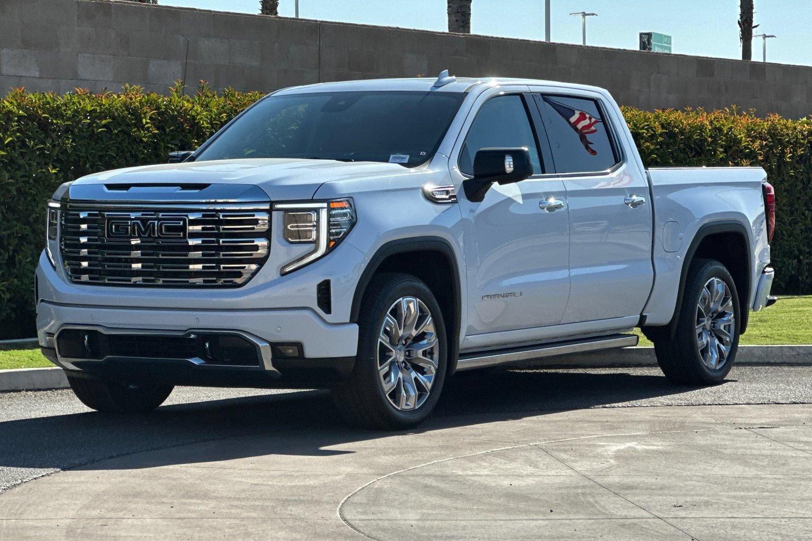 Used 2026 GMC Sierra 1500 Denali AWD/4WD image 8