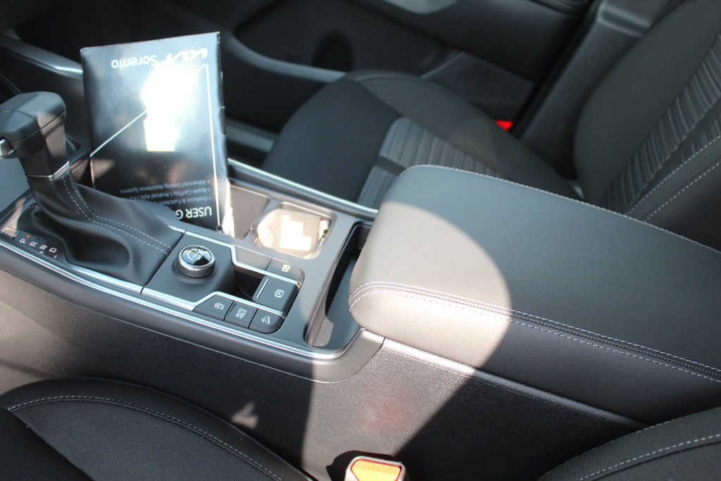 New 2026 Kia Sorento LX FWD image 23