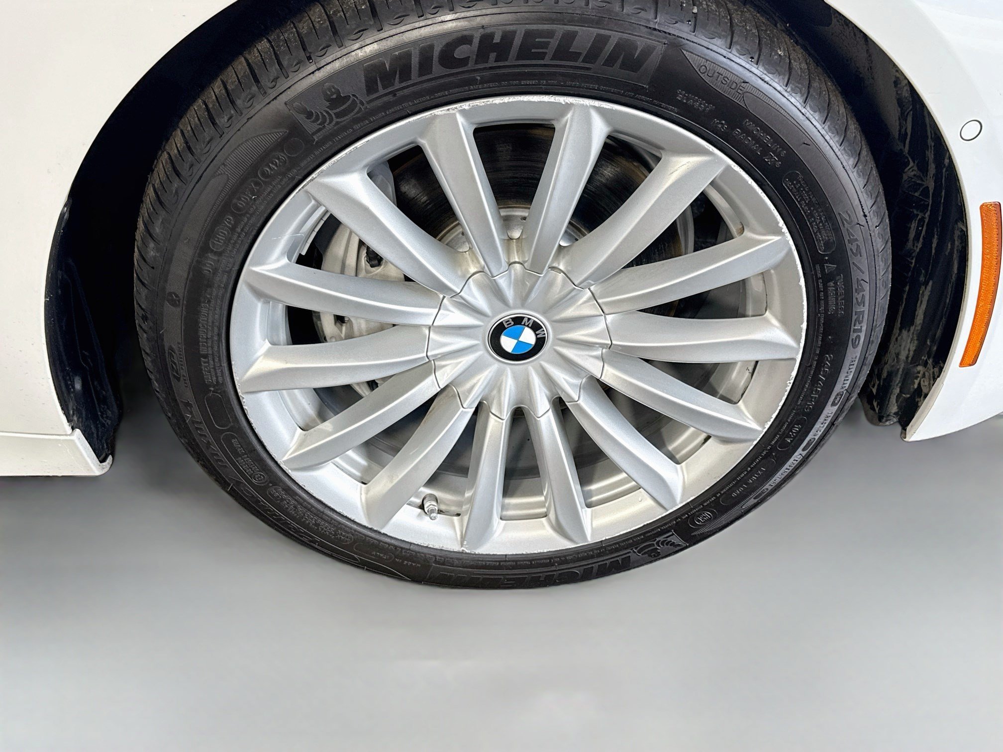 Used 2020 BMW 740i RWD image 32