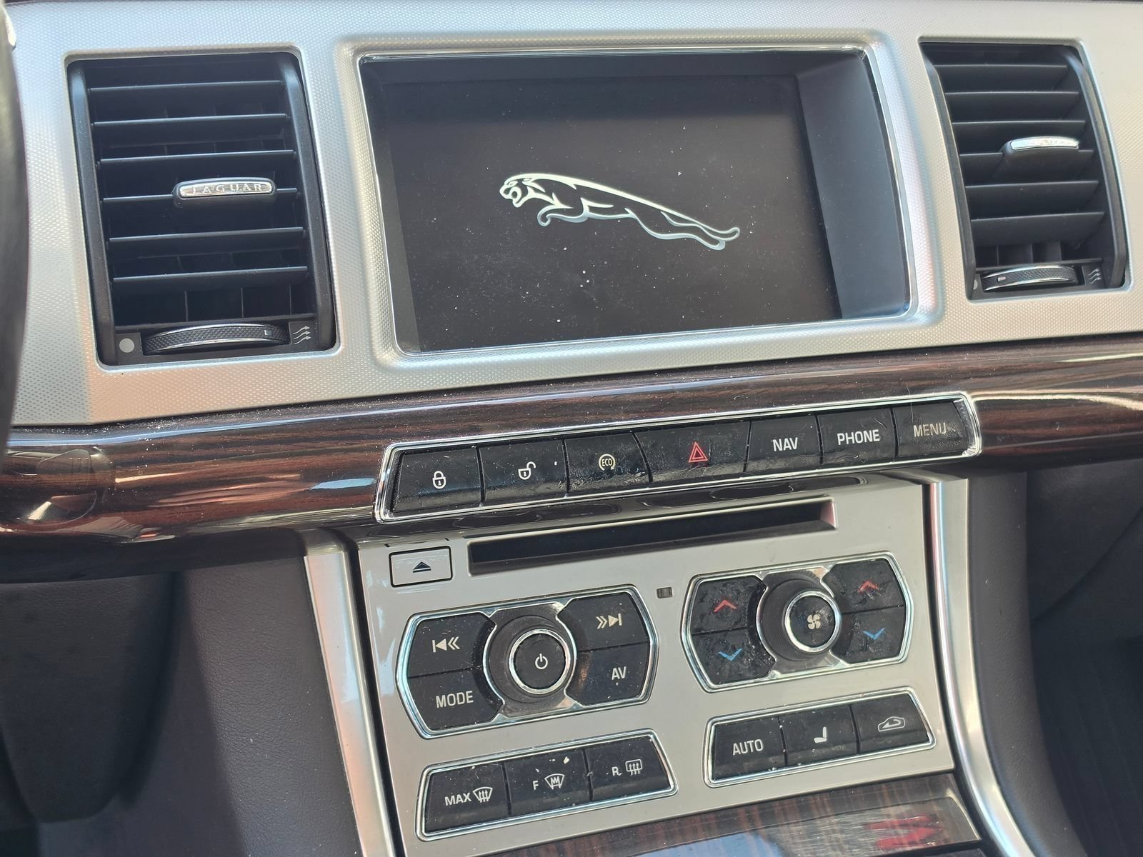 Used 2013 Jaguar XF 3.0 AWD/4WD image 11
