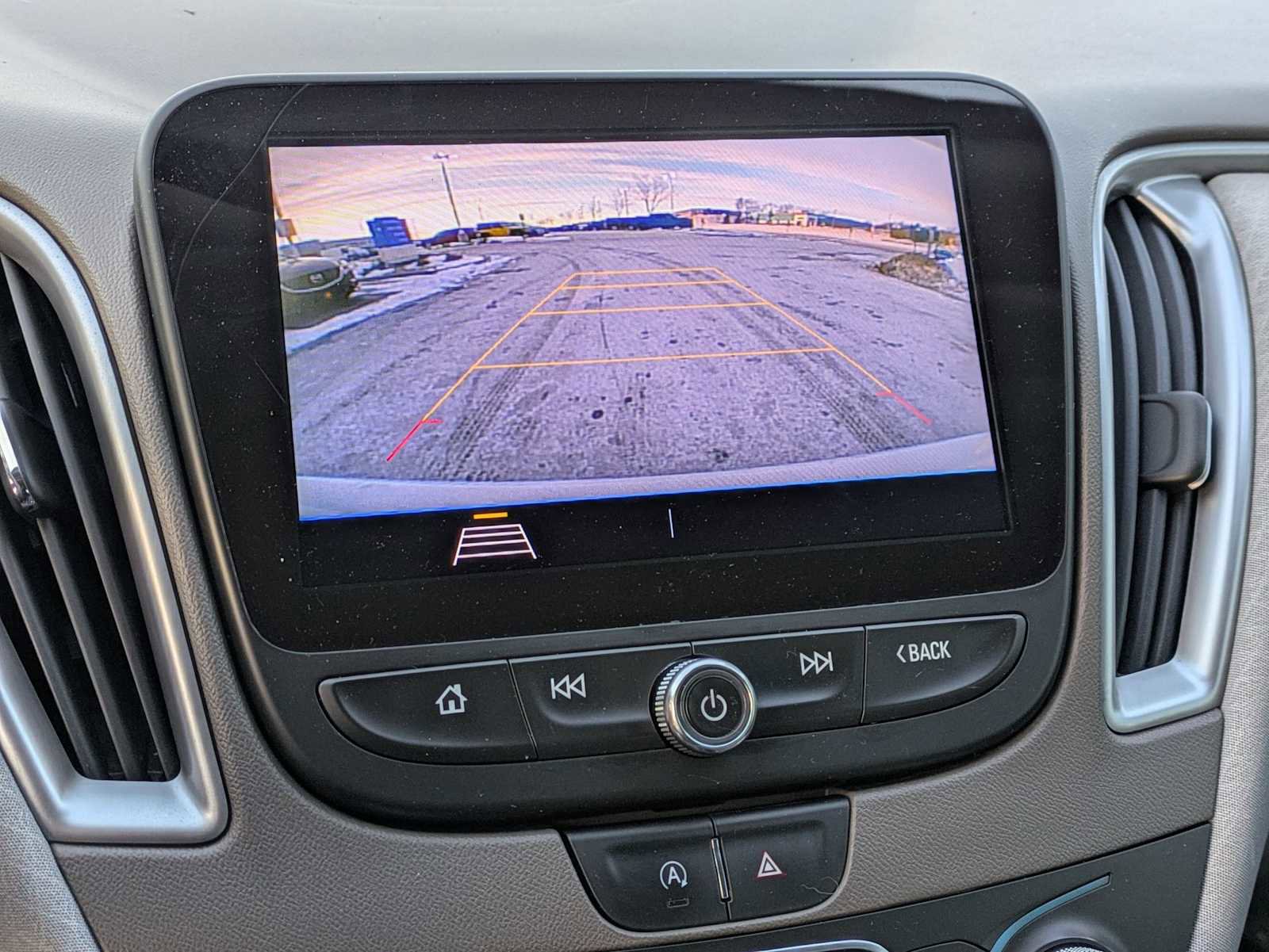 Used 2020 Chevrolet Malibu LS w/ Driver Confidence Package II image 26