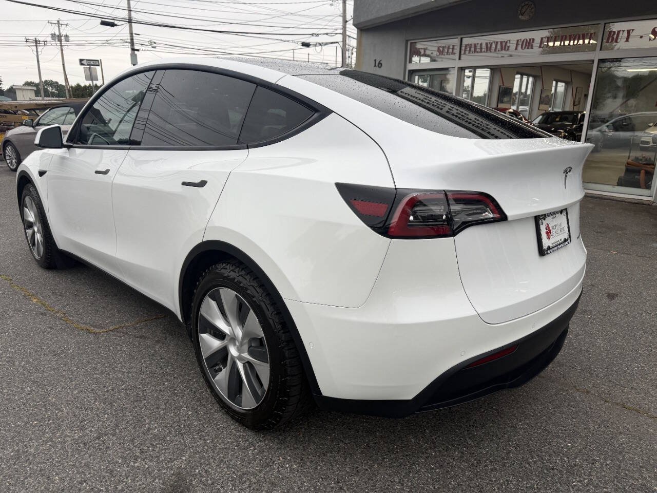 Used 2021 Tesla Model Y Long Range AWD/4WD image 5