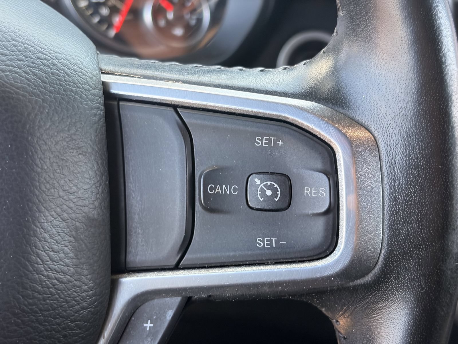 Used 2020 RAM 1500 Laramie w/ Sport Appearance Package AWD/4WD image 26