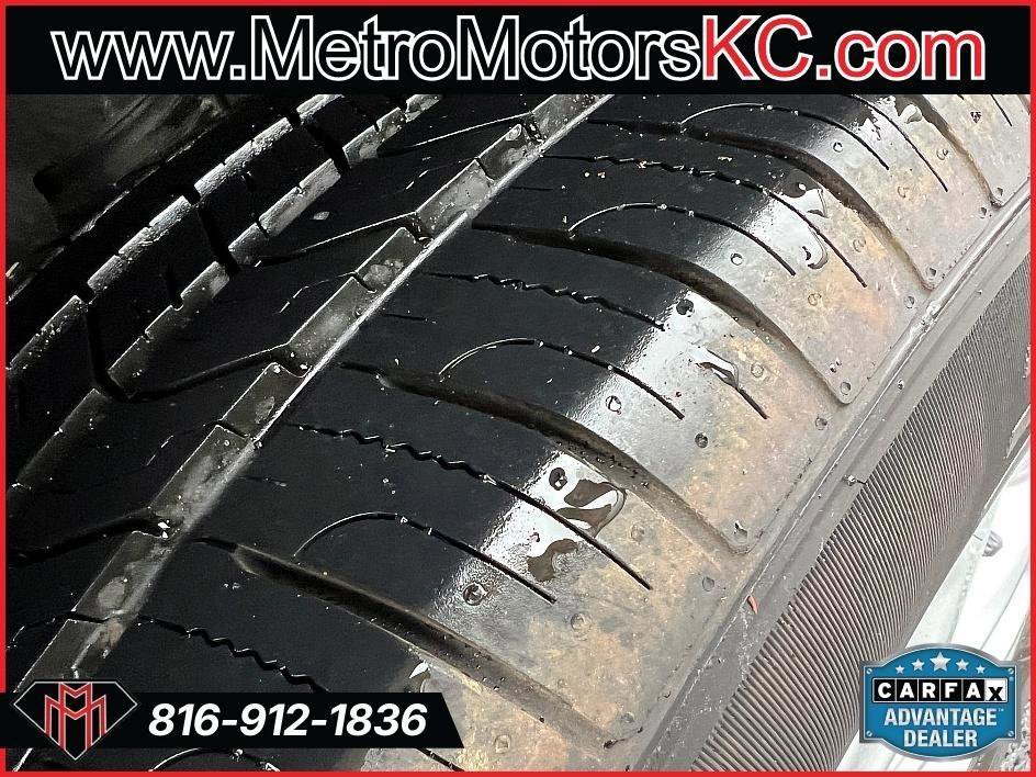 Used 2021 Chevrolet Equinox LT image 12