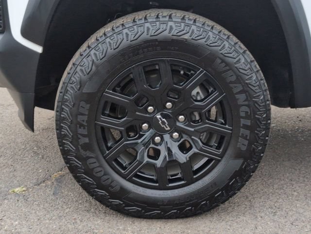 Used 2024 Chevrolet Colorado Trail Boss AWD/4WD image 31