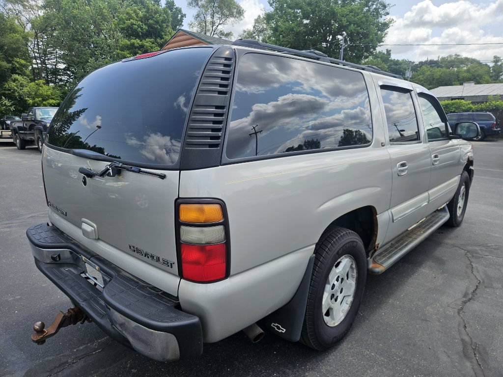 Used 2005 Chevrolet Suburban LT w/ Preferred Equipment Group AWD/4WD image 9