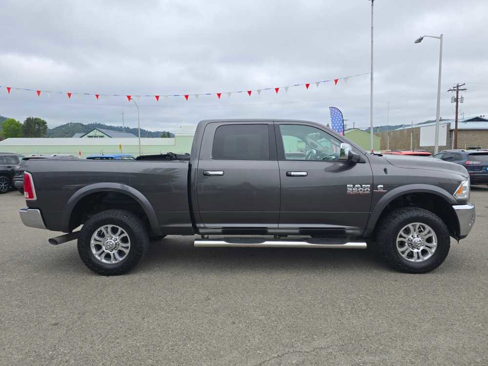 Used 2017 RAM 3500 Laramie w/ Convenience Group AWD/4WD image 6