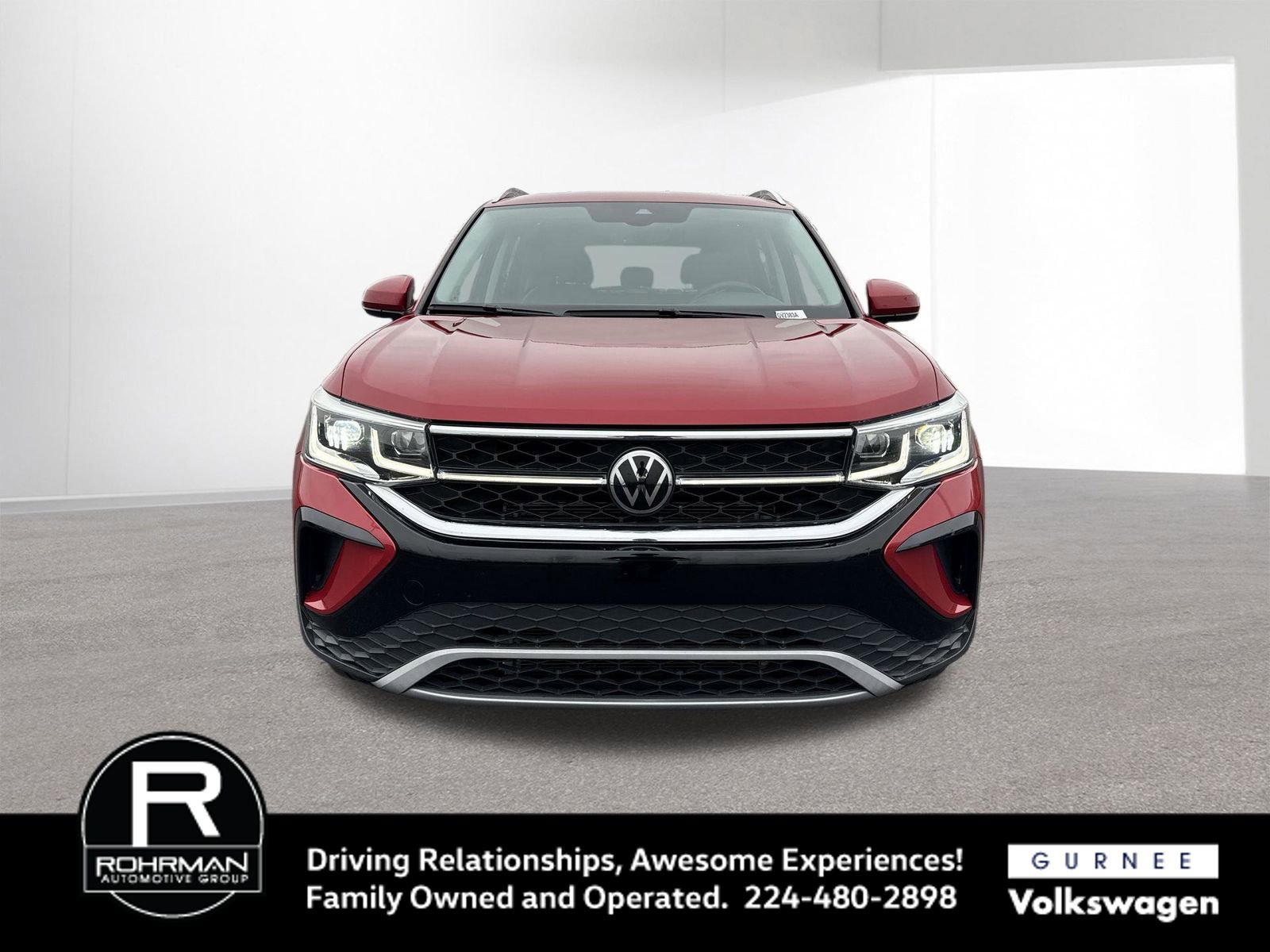 Used 2023 Volkswagen Taos SEL image 3