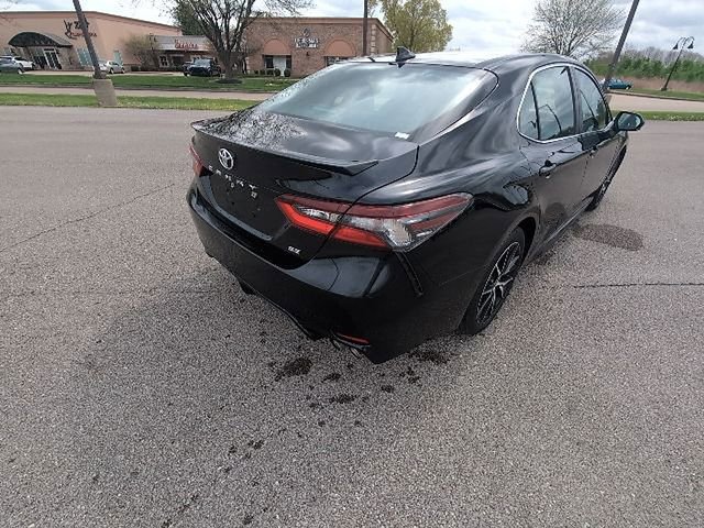 Certified 2024 Toyota Camry SE image 5