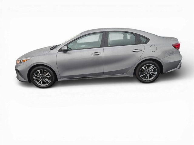 Used 2024 Kia Forte LXS w/ LXS Technology Package image 7
