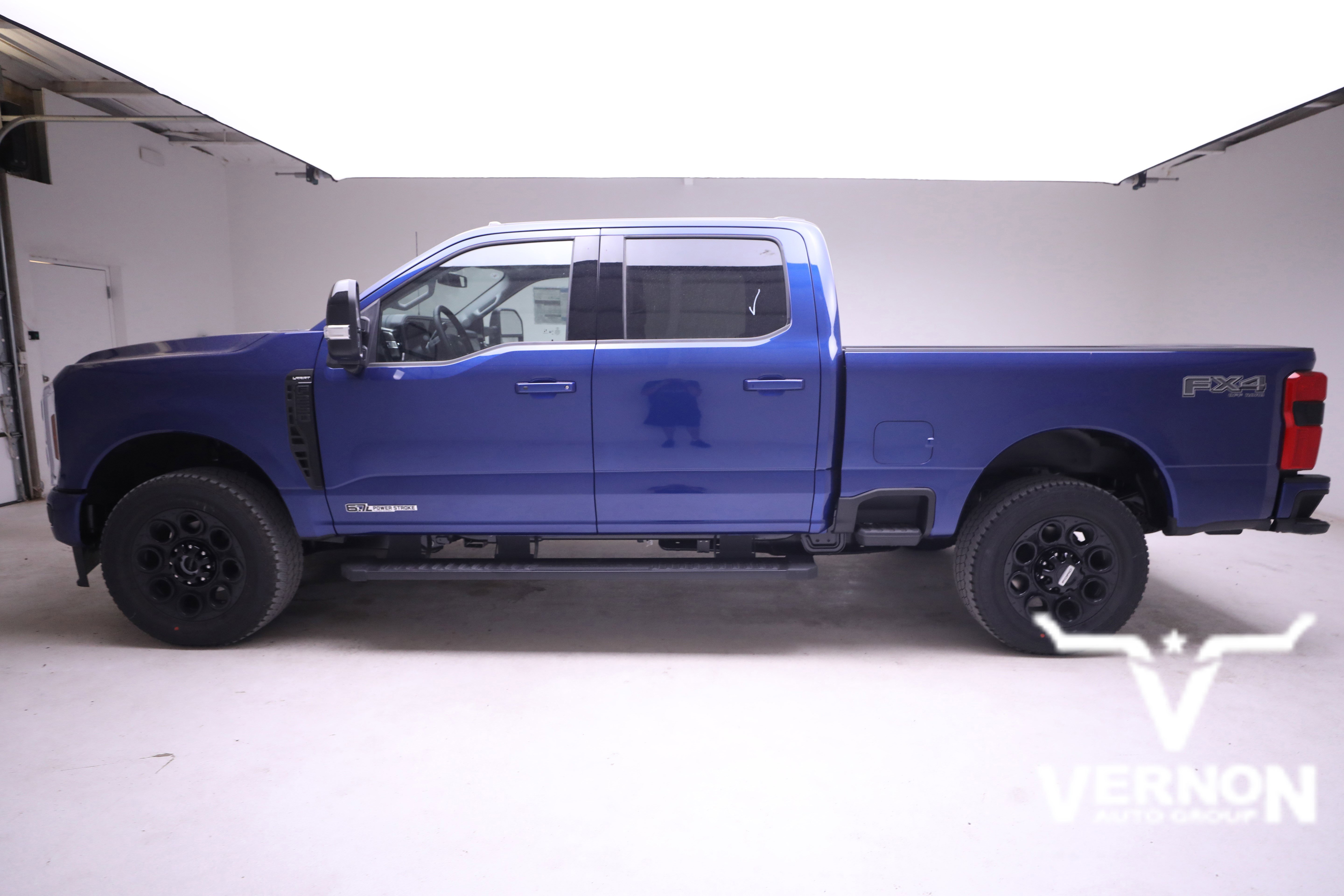 New 2026 Ford F250 Lariat w/ Black Appearance Package image 2