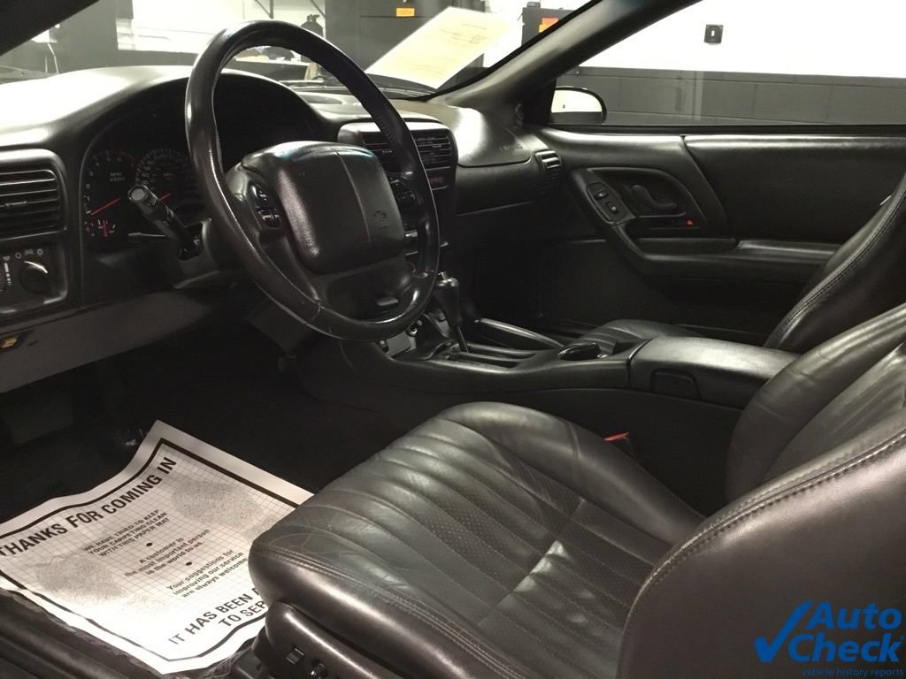 Used 2000 Chevrolet Camaro Z28 w/ Sport Appearance Pkg RWD image 33