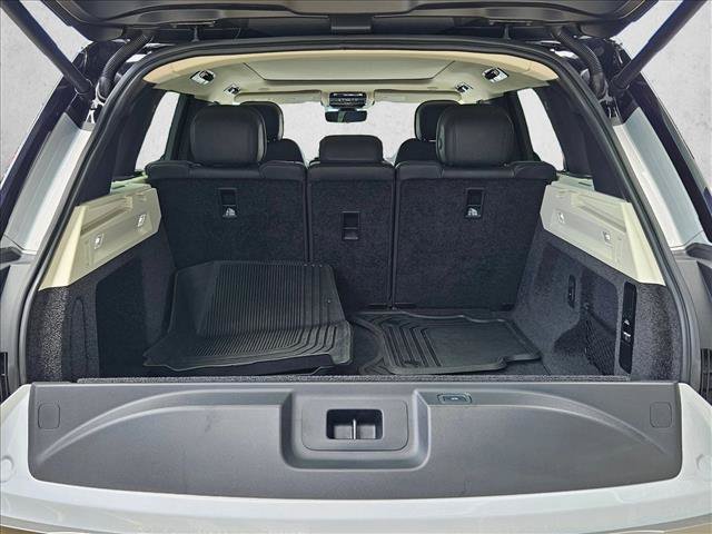 Used 2023 Land Rover Range Rover SE AWD/4WD image 6