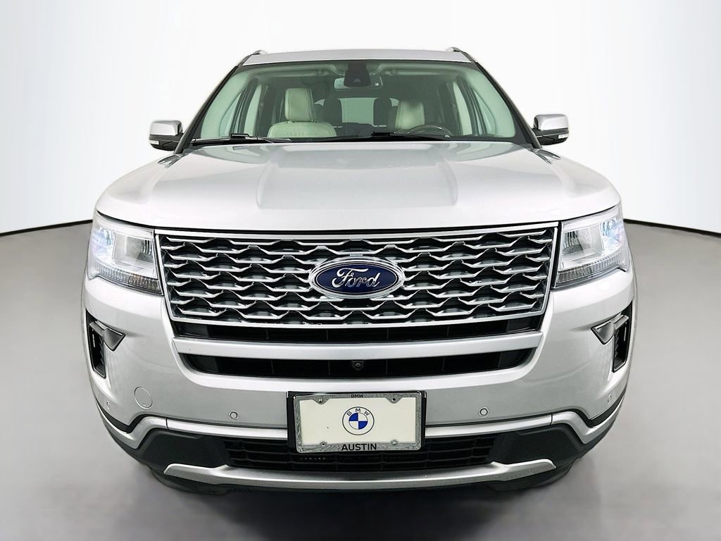 Used 2018 Ford Explorer Platinum AWD/4WD image 2