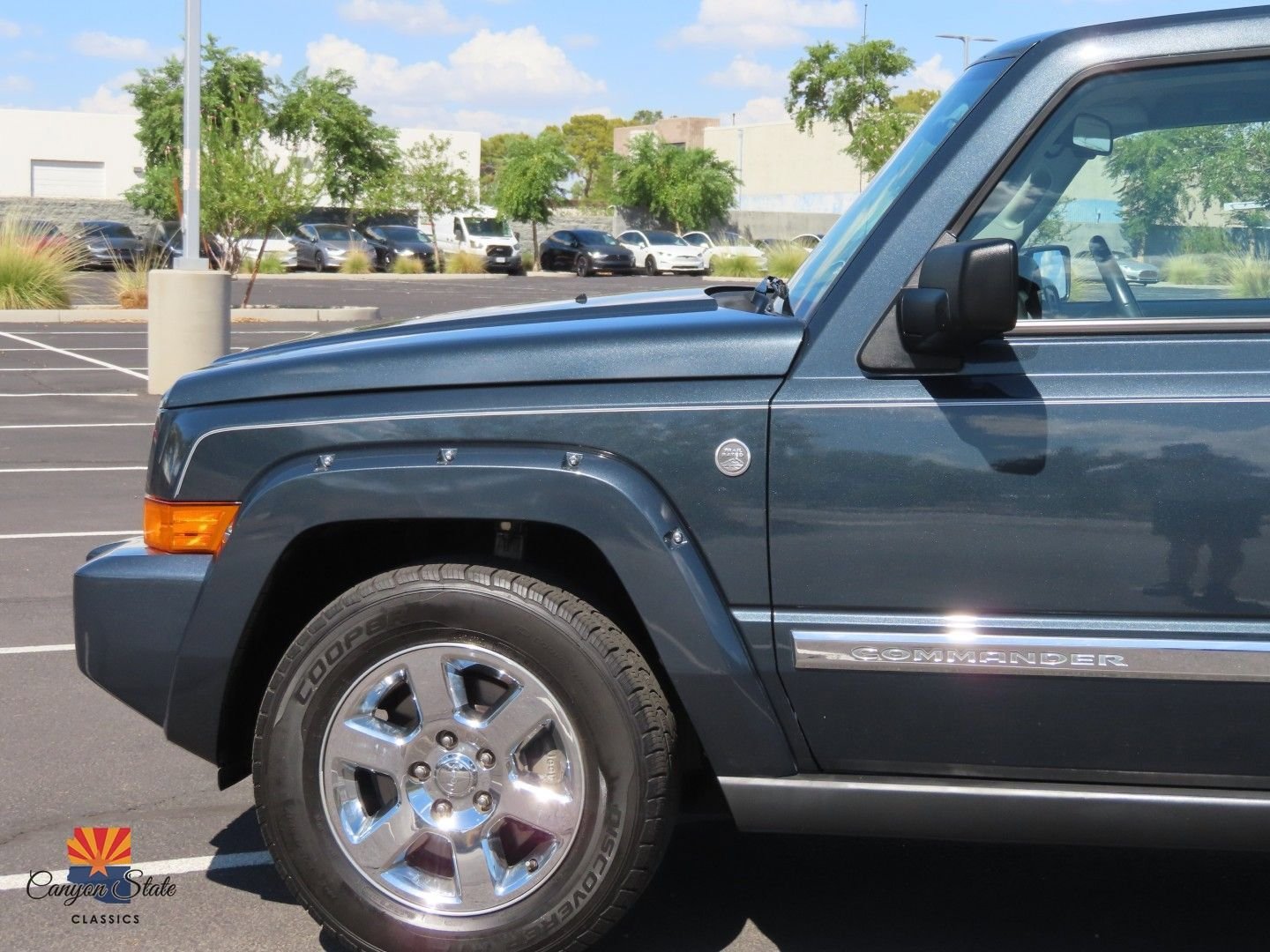 Used 2006 Jeep Commander Limited w/ Trailer Tow Group IV image 20