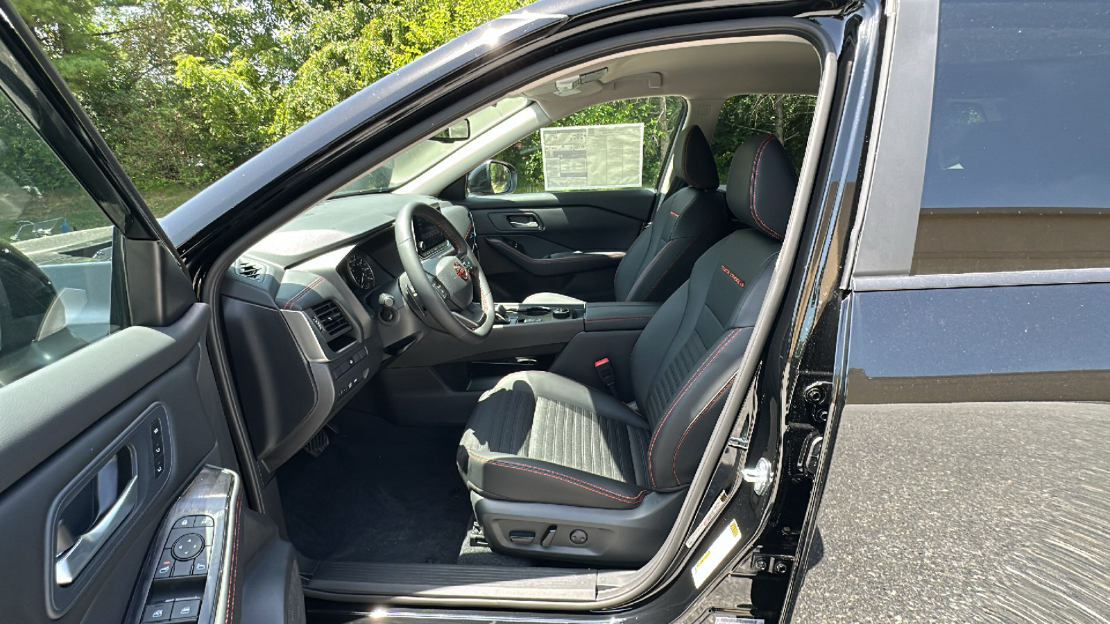 New 2026 Nissan Rogue SV AWD/4WD image 7