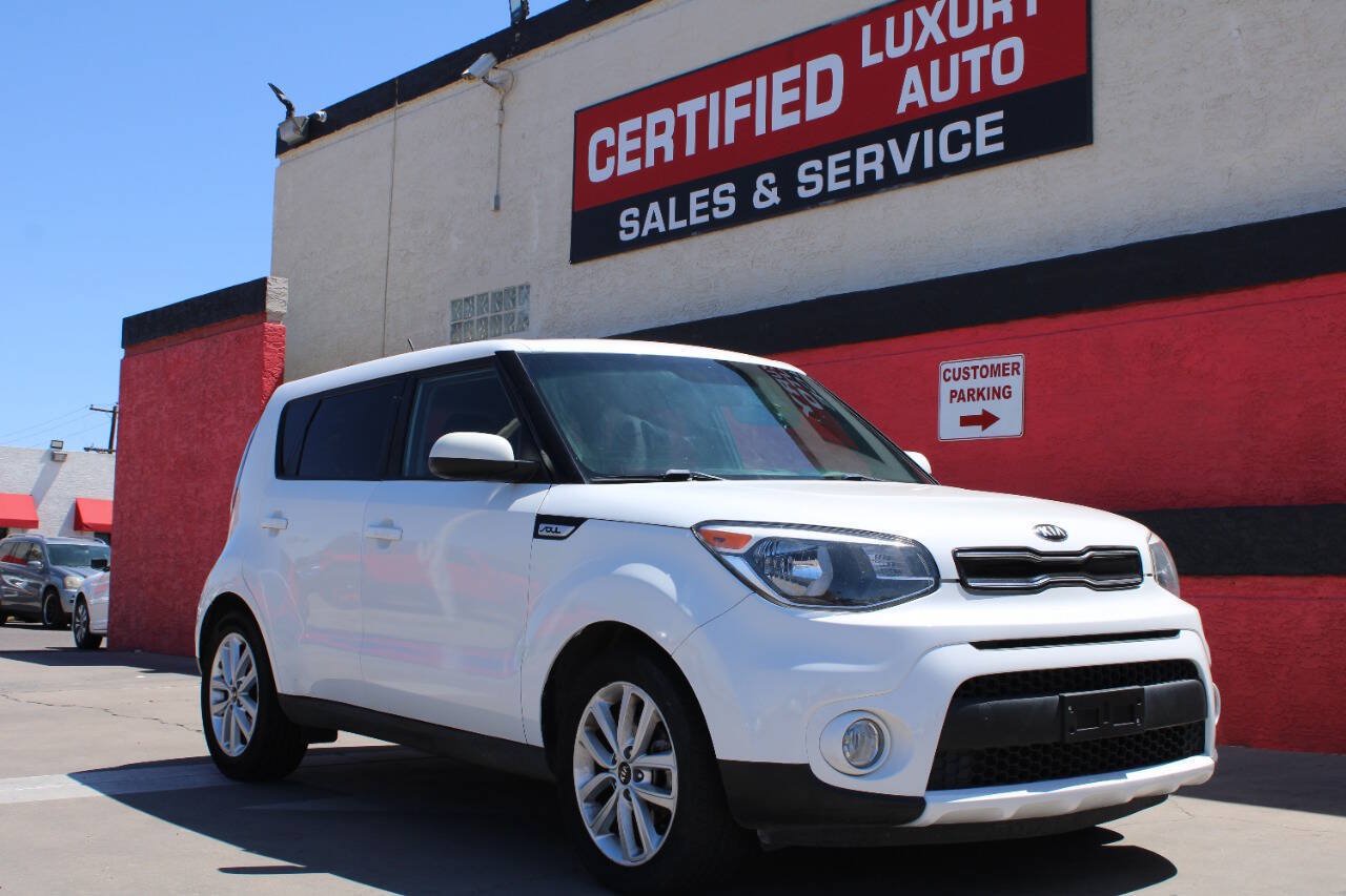 Used 2018 Kia Soul + FWD image 5